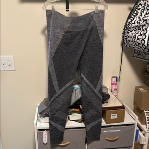 Livi Gray Heathered Leggings with Stretchy Fabric